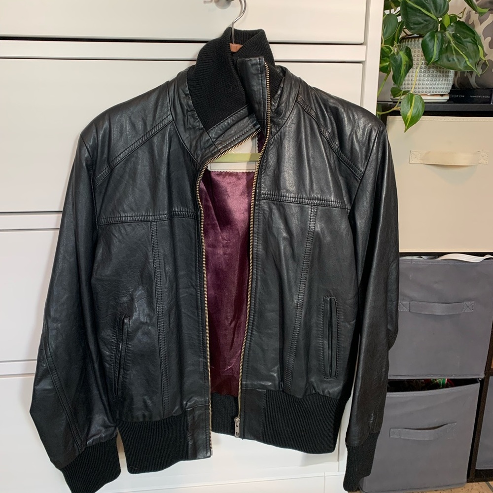 Womens M leather Bomber jacket